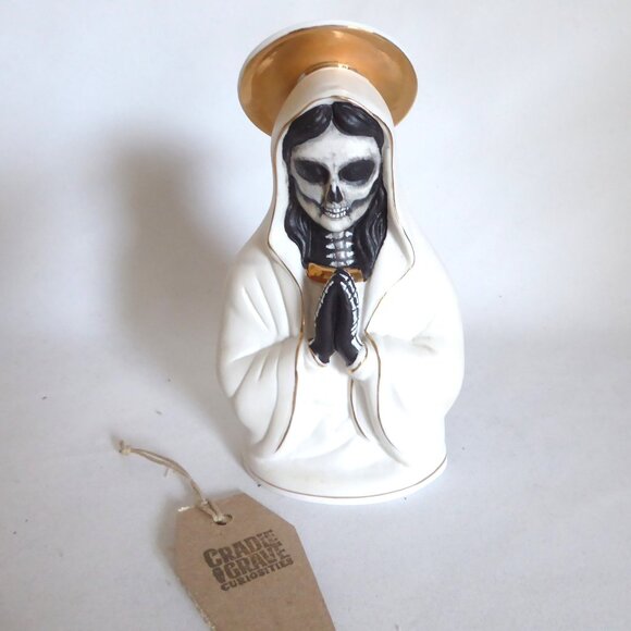 NEW SANTA MUERTE HOLY DEATH CURIOSITIES UPCYCLED GOTHIC HALLOWEEN HORROR FIGURE - Picture 2 of 13